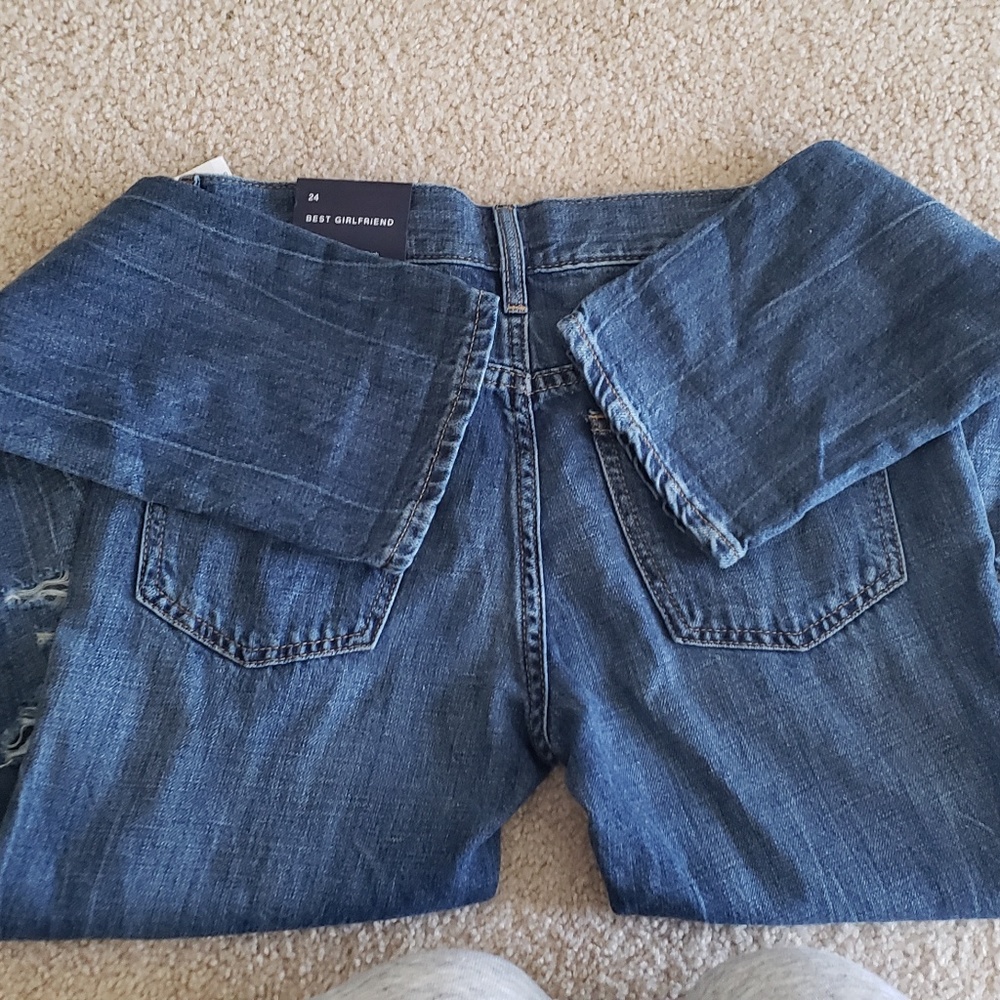 GAP Brand New Distressed Jeans - Picture 5 of 7